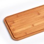 Bambusdeckel des Zeller Brotkastens, Küchenhelfer aus hellem Holz.