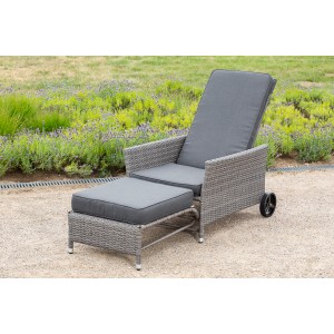 Merxx Komfort Deckchair Gartenstuhl mit grauer Auflage, verstellbarer Lehne und Rädern.