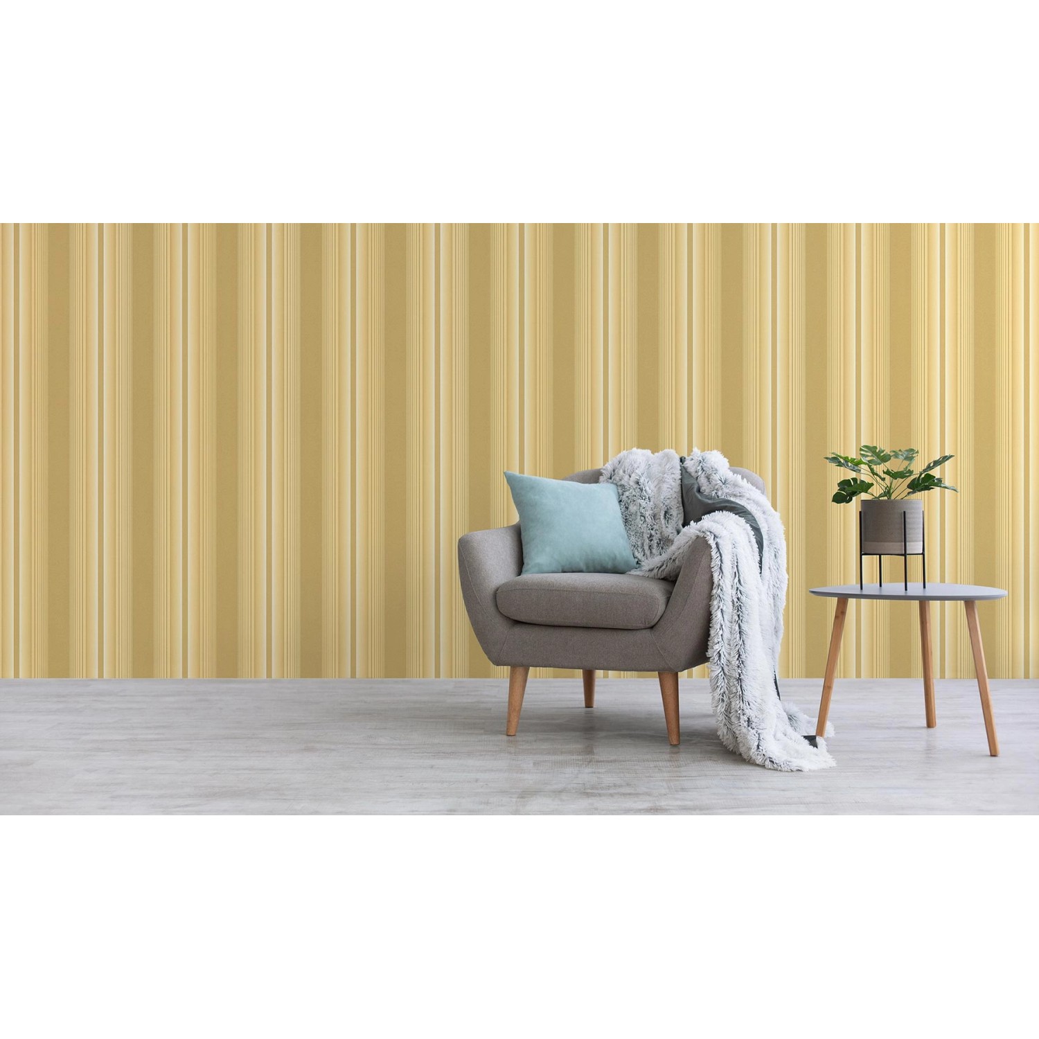 Goldene Streifen-Tapete Nino von Tadessi, klassische Vliestapete im Wohnraum.