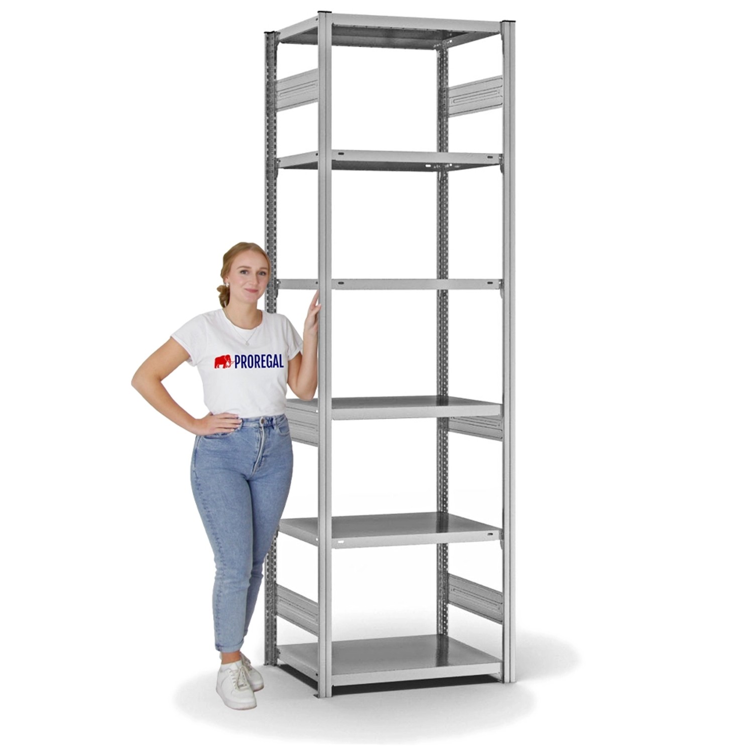 PROREGAL Fachbodenregal, Stecksystem, verzinkt, 6 Ebenen, beidseitig nutzbar, mit Frau als Größenvergleich.