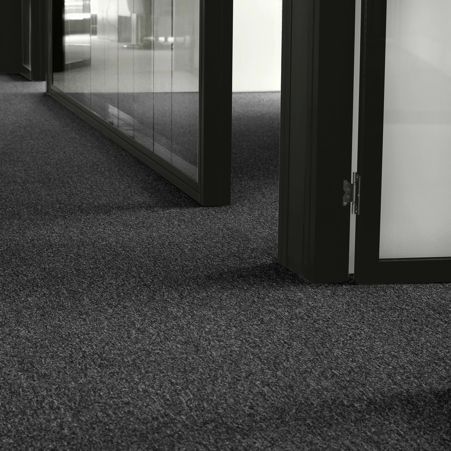 Andiamo Teppichboden Meterware Alvar Vlies Anthrazit 500 cm Breite kaufen bei OBI