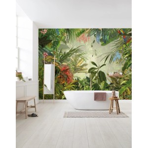 Fototapete Into The Wild: Dschungelgrüne Vliestapete mit tropischem Pflanzenmotiv im Badezimmer.