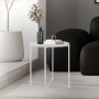 Weißer, runder ML-Design Beistelltisch mit abnehmbarem Tablett aus Metall, 45x52 cm.