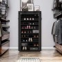 Schwarzes Songmics Schuhregal mit 10 Ebenen und Staubschutz für bis zu 45 Paar Schuhe.