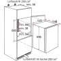 Maße des PKM Einbaukühlschranks KS130.0A++EB, schematische Darstellung mit Maßangaben.