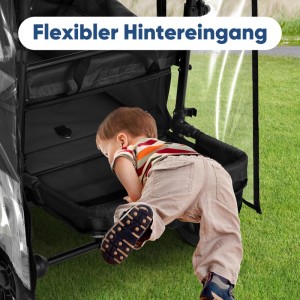 Kind steigt in Sekey Bollerwagen mit Regenschutz. Camping Zubehör mit flexiblem Einstieg.