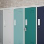Metallspind Umkleideschrank mit 10 Fächern in Grau und verschiedenen Farben.