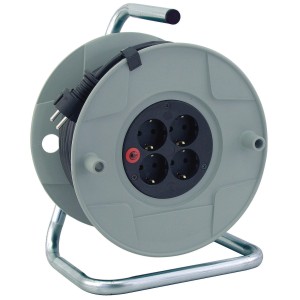 Graue Kabeltrommel mit schwarzem Kabel und vier Steckdosen, 50 m lang.