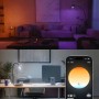 Philips Hue E14 Leuchtmittel Kerzenform. Smartes, farbiges Licht in Wohnzimmer & Büro, steuerbar per App.