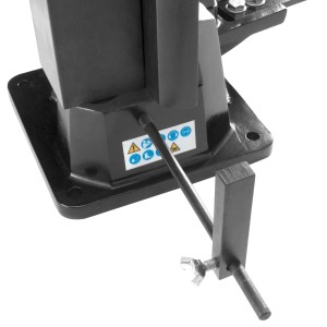 Detailaufnahme der STAHLWERK Universal Biegemaschine UB 100 ST, Biegewinkel bis 120 Grad.