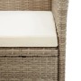Detailansicht: Beige Gartenstuhl aus Rattan mit cremeweißem Sitzkissen, Teil der vidaXL 3-tlg. Garten-Essgruppe.