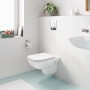 Grohe Start Edge Wand-WC Set in alpinweiß im modernen Badezimmer.