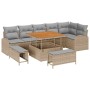 Beiges 9-teiliges vidaXL Garten-Sofa-Set aus Poly Rattan mit Tisch und grauen Kissen.