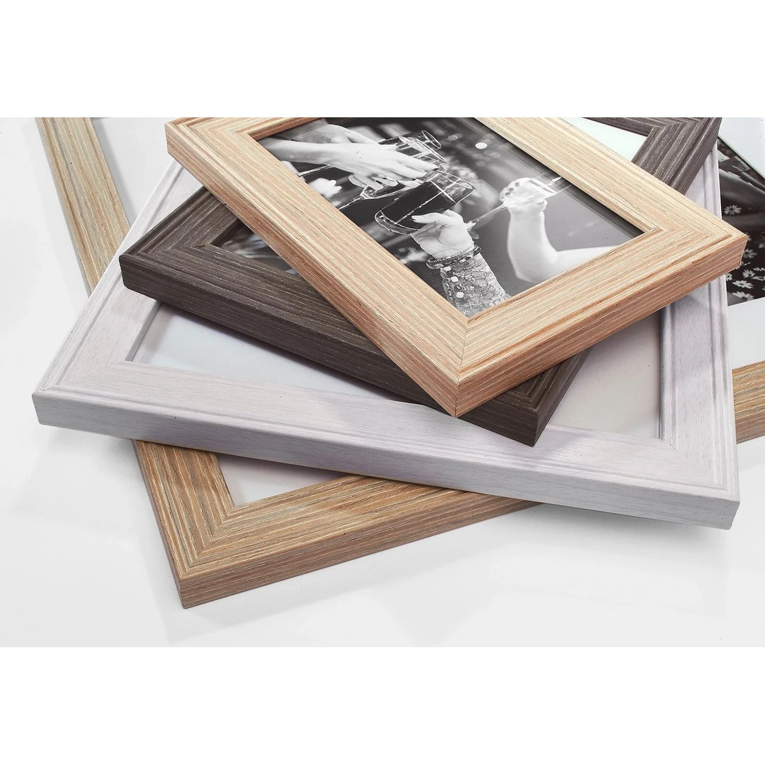 Kobolo Bilderrahmen Set DUSKY, 10 Holzrahmen in verschiedenen Größen und Farben.