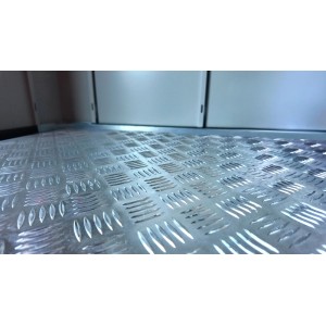 Weka Aluminium-Riffelblechboden Gary für Metall-Gerätehaus, 287x136,7cm, geriffelte Oberfläche.