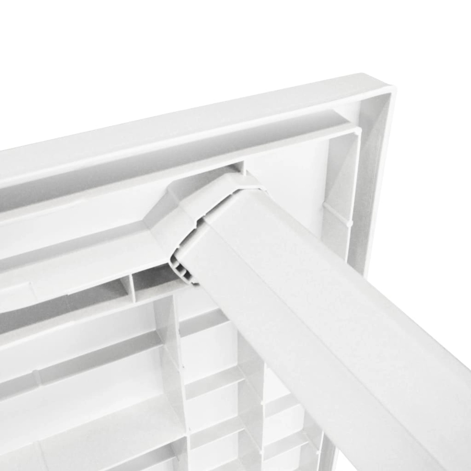 Detailansicht: Beinbefestigung des weißen vidaXL Gartentisch aus Kunststoff.