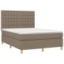 Boxspringbett Taupe 140x200 cm mit Matratze und Kopfteil, Stoffbezug.