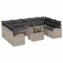 Hellgraues 10-tlg. vidaXL Garten-Sofa-Set aus Poly Rattan mit Tisch und grauen Kissen.