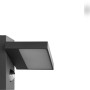 Moderne, anthrazitfarbene Trio LED-Außenwandleuchte Horton mit Bewegungssensor.
