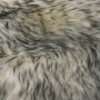 Dunkelgrauer Melange Schafspelz Teppich mit langem, flauschigem Hochflor. Luxuriöses Schaffell für gemütliche Wohnräume.