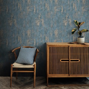 Erismann Vliestapete Casual Chic Betonoptik Blau im Raum mit Möbeln und Dekoration.