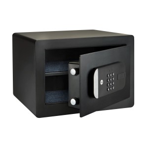 Offener, schwarzer Yale Tresor Smart Safe mit Tastenfeld und Bluetooth Funktion.