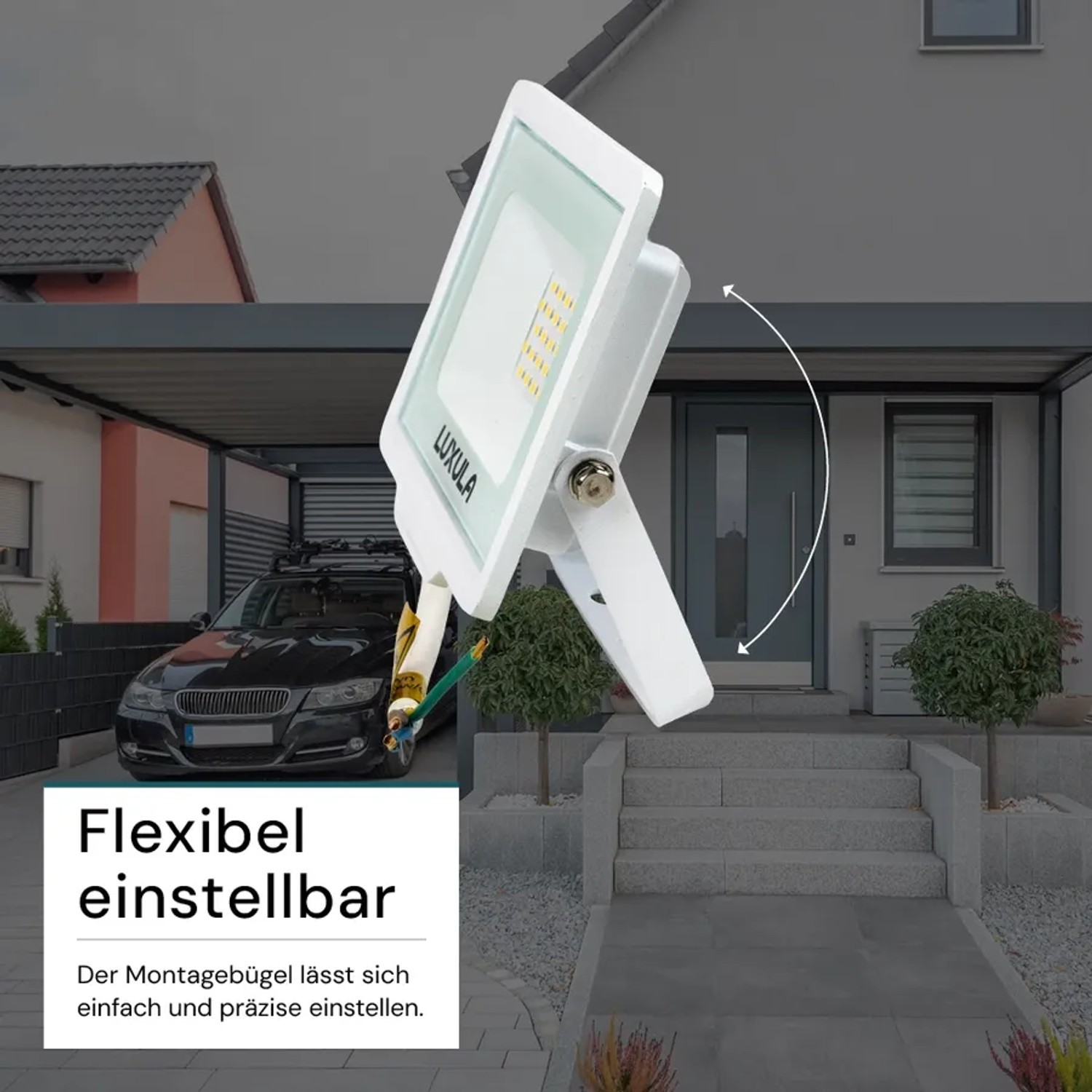 Weißer LUXULA LED Strahler 20W mit verstellbarem Bügel als Flutlichtstrahler für den Außenbereich.