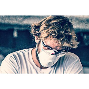 Gebol Feinstaubmaske Comfort FFP3 im Einsatz, schützt vor mindergiftigen Partikeln.