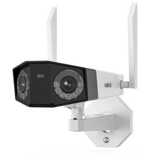 Reolink Duo Series W730 Überwachungskamera mit zwei Objektiven und WLAN, montiert.