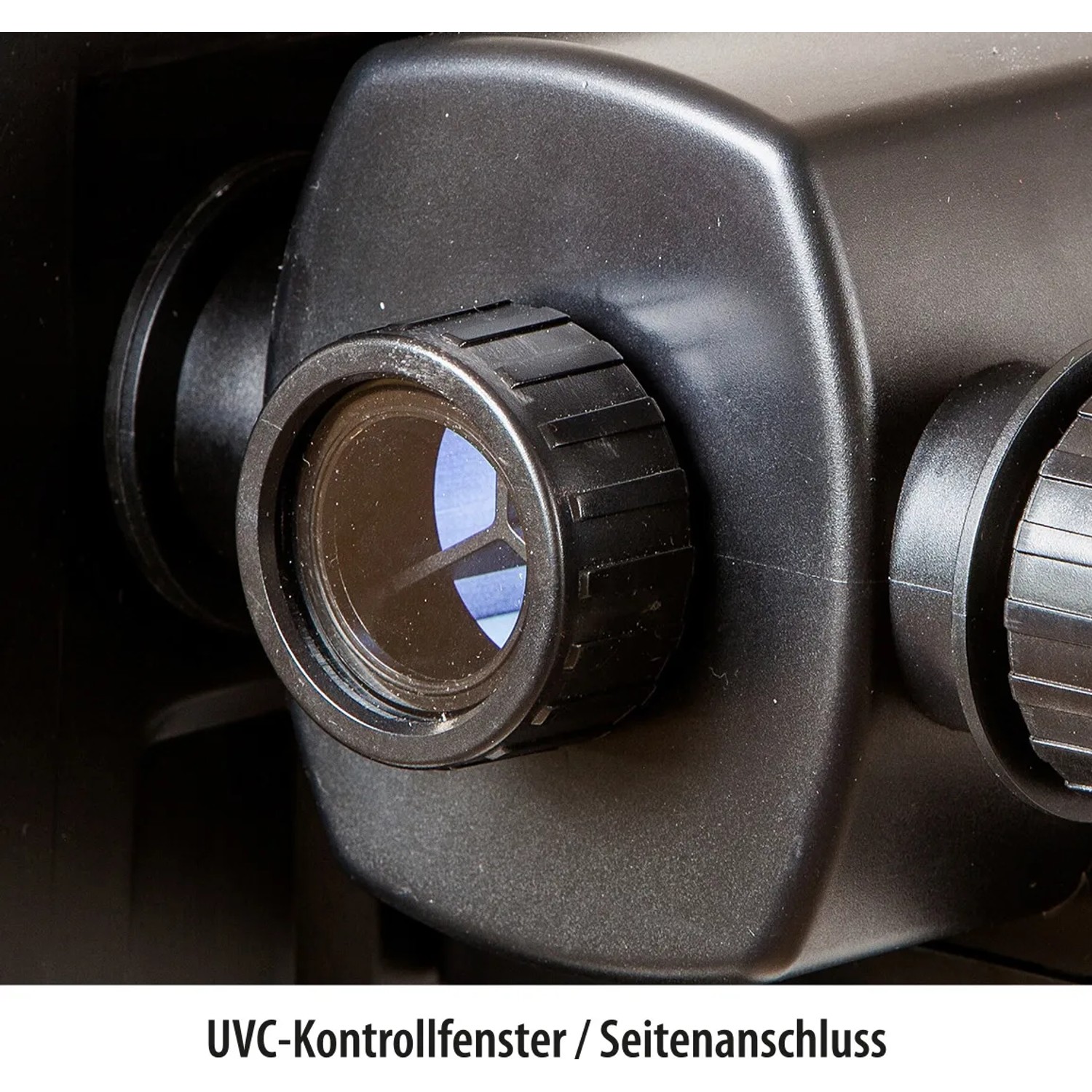Detailaufnahme Heissner Durchlauffilter-Set FPU 16000: UVC-Kontrollfenster und Seitenanschluss.