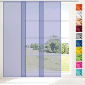 Blauer Flächenvorhang Skylight 60x245cm am Fenster, weitere Farben zur Auswahl.