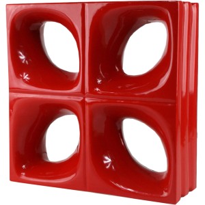 Roter Keramikstein Daisy für Innen, 24x24x8 cm, als dekorativer Glasbaustein.