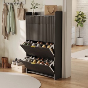 Schwarzer Schuhschrank mit 3 Klappen, Schubladen und Ablage für Flur und Eingangsbereich.