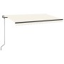 Automatisch einziehbare, creme-farbene Markise (400x350 cm) für Sonnenschutz.