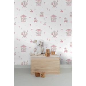 Dekorative Sanders & Sanders Papiertapete mit rosa-weißen Tiermotiven wie Karussell und Riesenrad für Kinderzimmer.