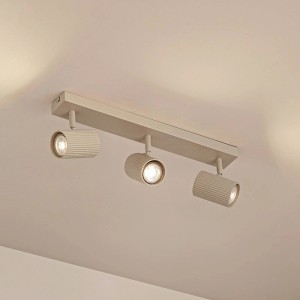 Lindby Kardis Strahler, creme, 3-flammig, aus Aluminium für Flur und Treppenhaus.