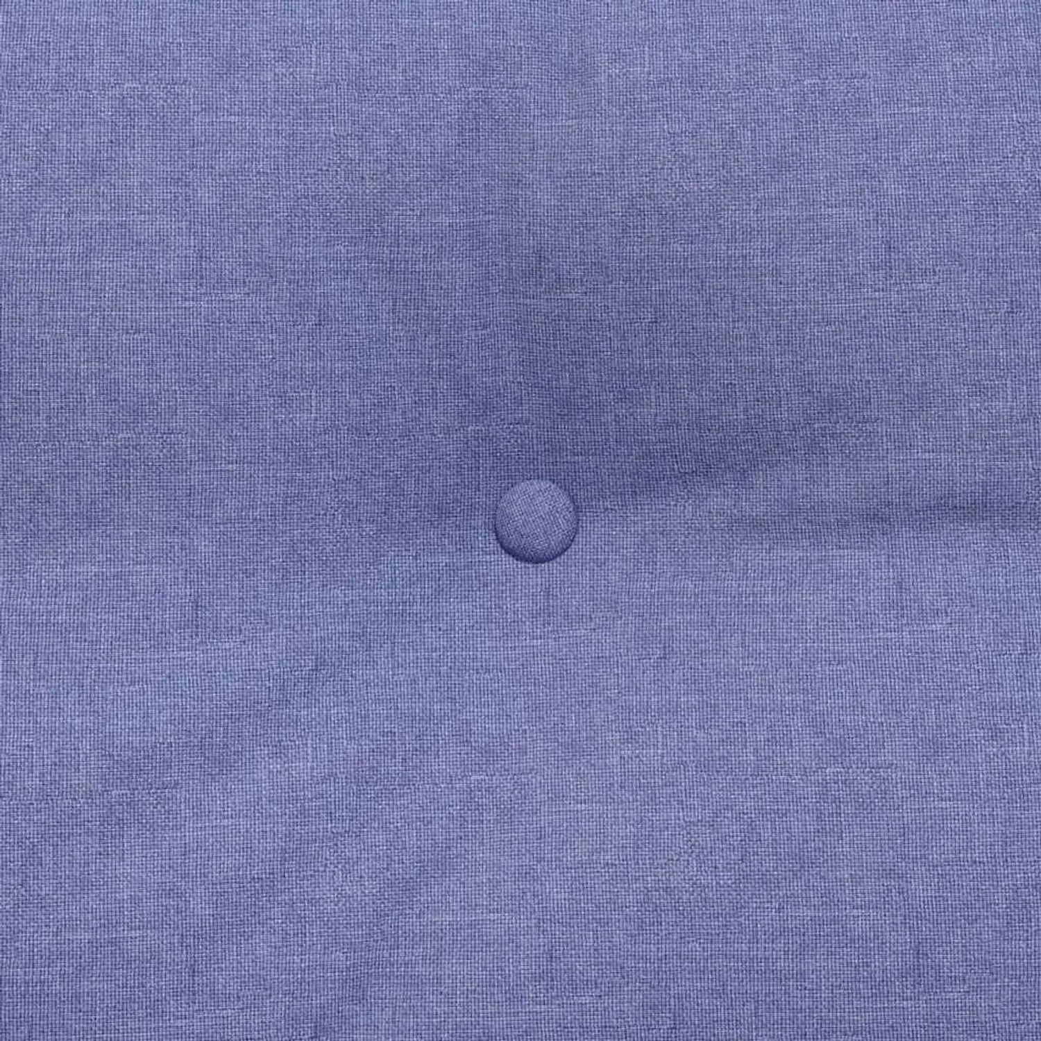 vidaXL Rückenkissen Jeans Blau: Nahaufnahme der Stofftextur mit einem passenden Knopf. Perfekt für Kissen & Kissenbezüge.