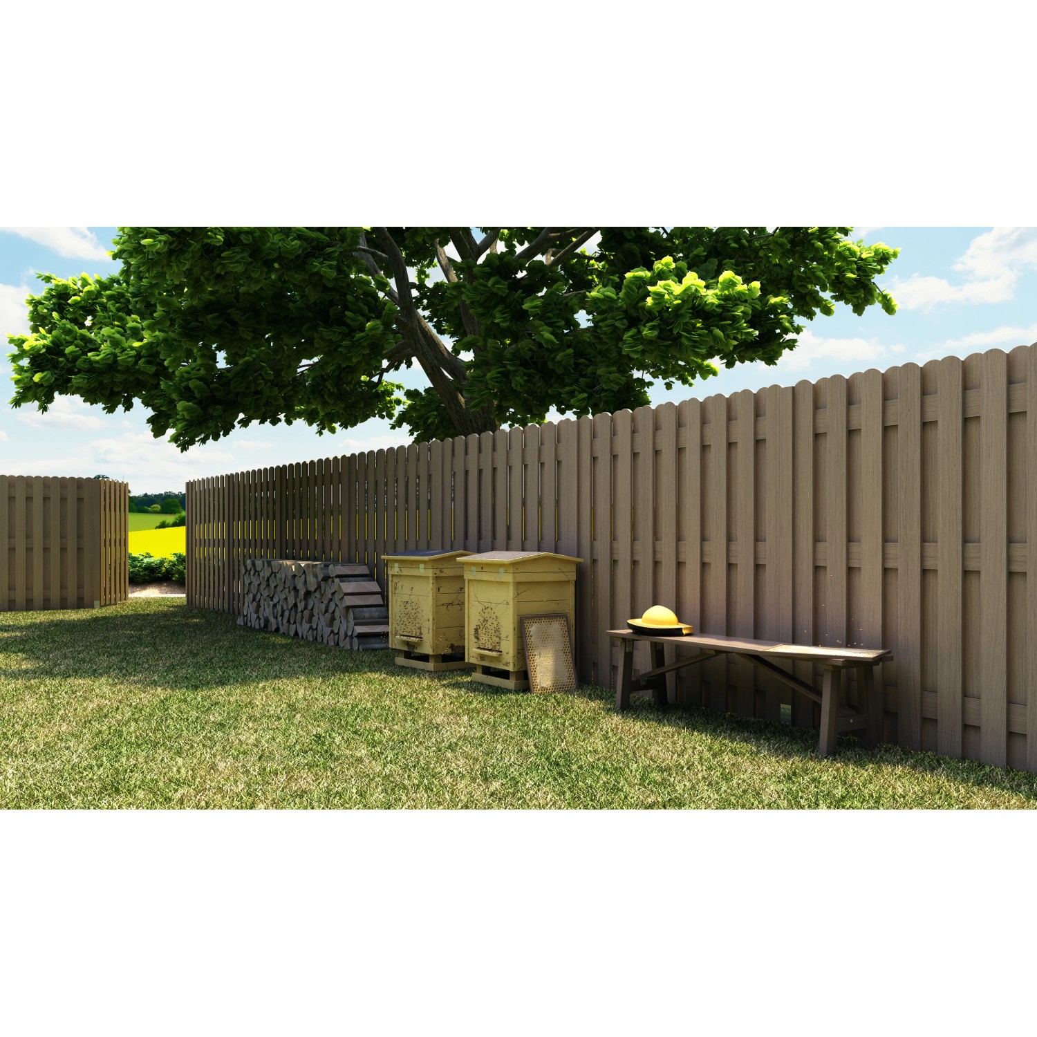 Grauer Bohlenzaun (90x180cm) im Garten, mit Bienenkörben und Holzstapel.
