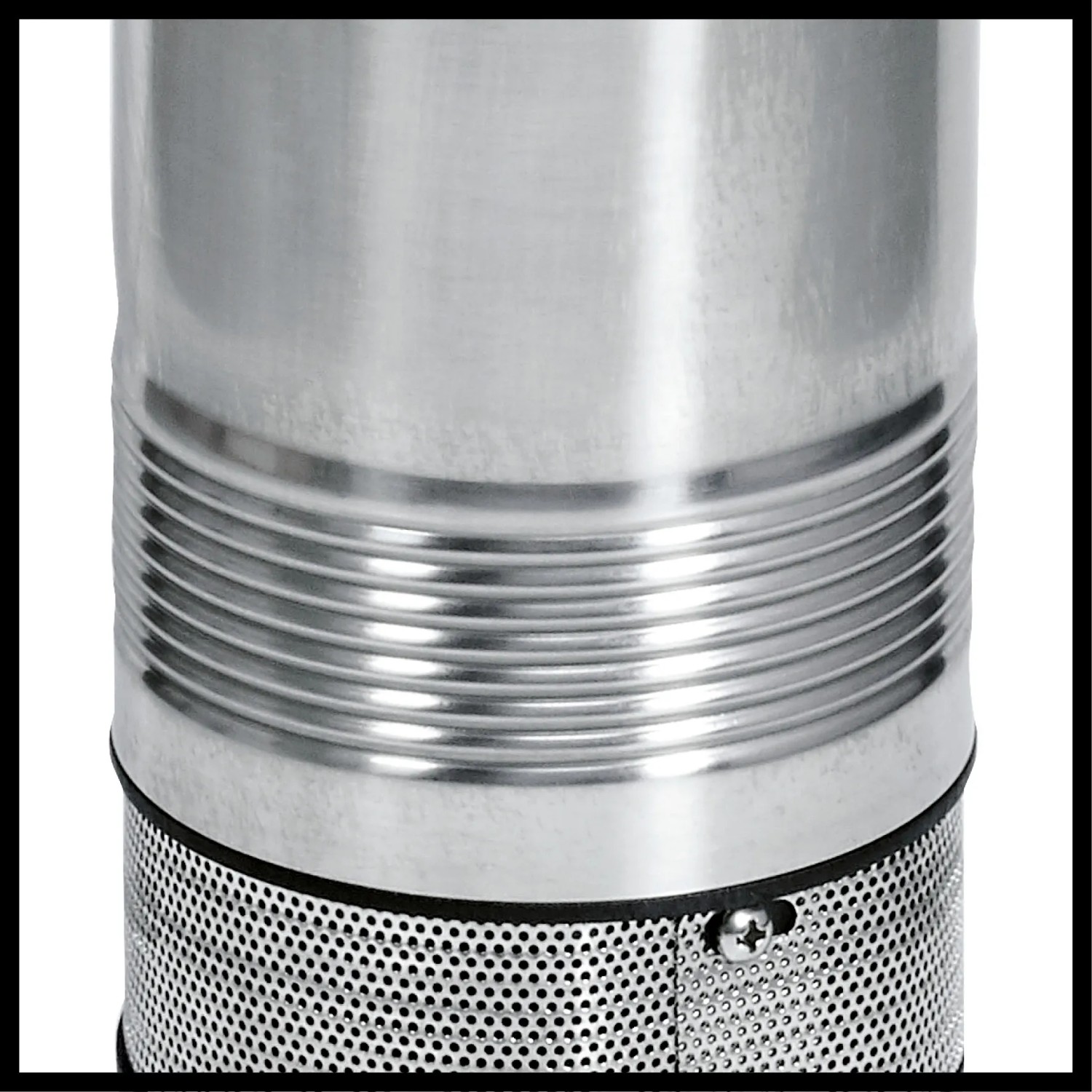 Detailaufnahme: Einhell GE-DW 1255 N-A Tiefbrunnenpumpe aus Edelstahl mit Filter.