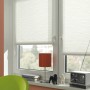 Gardinia EasyFix Rollo Dekor Streifen, 120x150 cm, weiß, am Fenster mit Klemmträgern.