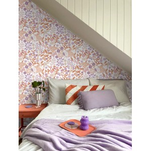 ESTAhome Vliestapete mit Blumen- & Vogelmuster in Violett & Terrakotta. Dekorative Wandgestaltung für Schlafzimmer.