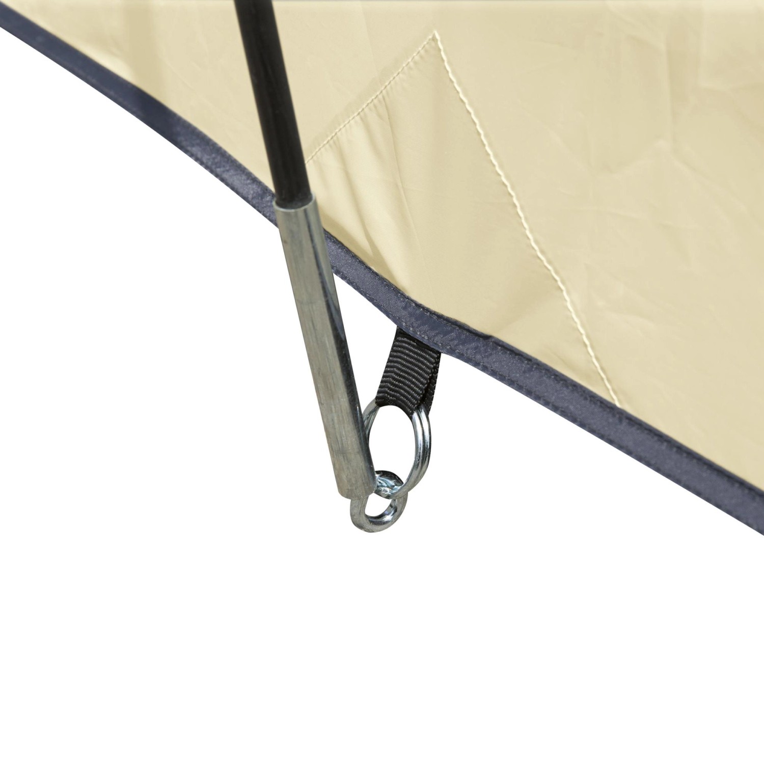 Detailaufnahme: Befestigung des Bestway Lay-Z-Spa Whirlpool-Pavillons.