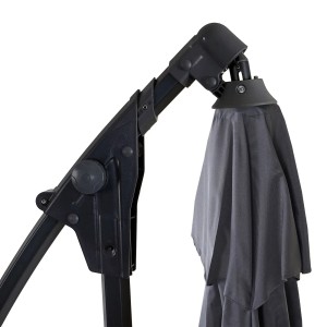 Detailaufnahme: Anthrazitfarbener MCW Ampelschirm D14 (Ø 3m) mit Kurbelmechanismus.