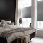 Schlafzimmer mit Schöner Wohnen Vorhangschiene Emilia, 1-läufig, schwarz-matt, für Gardinen.