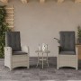 3-teiliges Bistro-Set hellgrau mit Kissen, Rattan-Gartenmöbel für Terrasse und Balkon.
