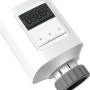 Weißes E-Thermostatventil SH3 zur Heizungs-Installation mit digitalem Display.