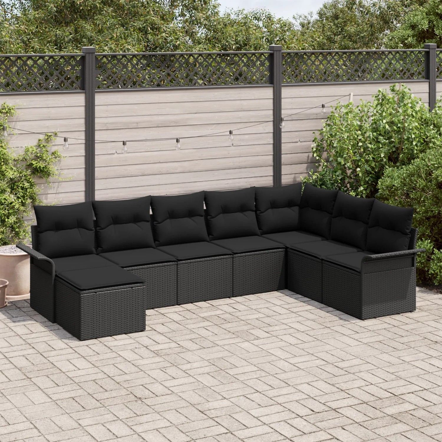 Schwarzes 8-teiliges Garten-Sofa-Set aus Poly Rattan mit Kissen von vidaXL.