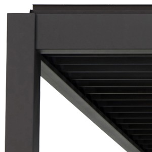 Detailaufnahme einer anthrazitfarbenen Mirador Premium Pergola (3x6m) mit Lamellendach.