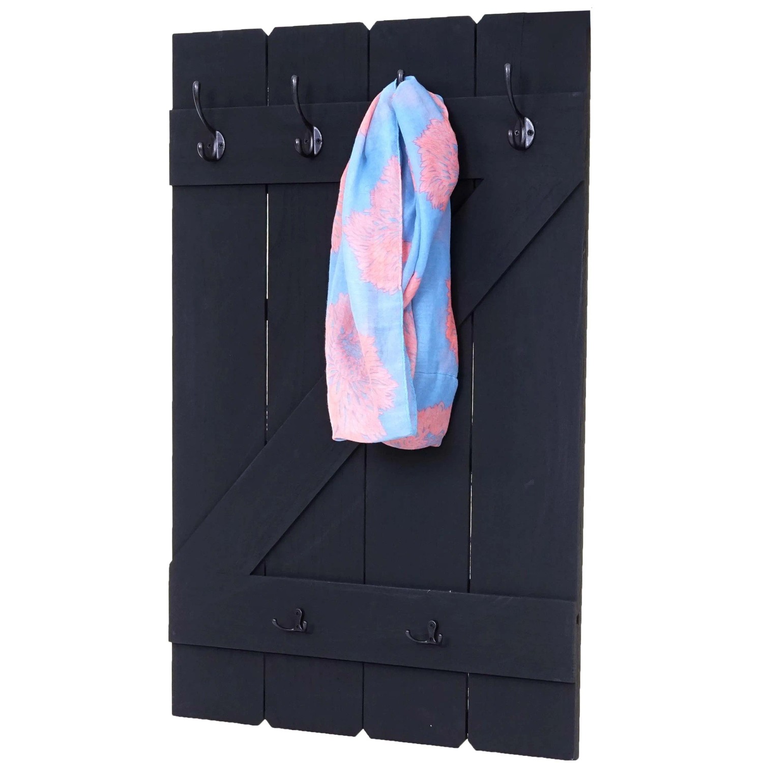 Dunkelgraue MCW Wandgarderobe im Shabby-Look mit sechs Haken und einem Schal.