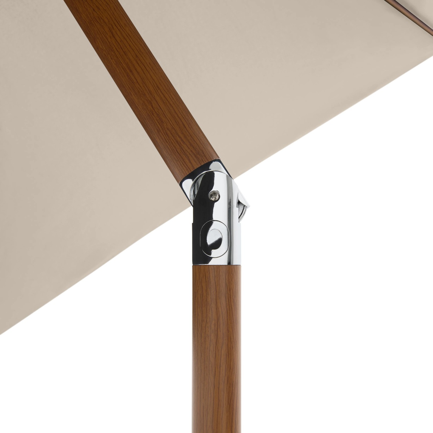 Detailaufnahme: Doppler Kurbelschirm Life Wood, Ø 300 cm, Natur, mit Holzoptik und Kurbel.